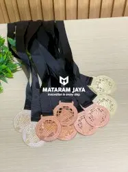 Turnamen Badminton Niro Granite Jakarta 2024 Medali
